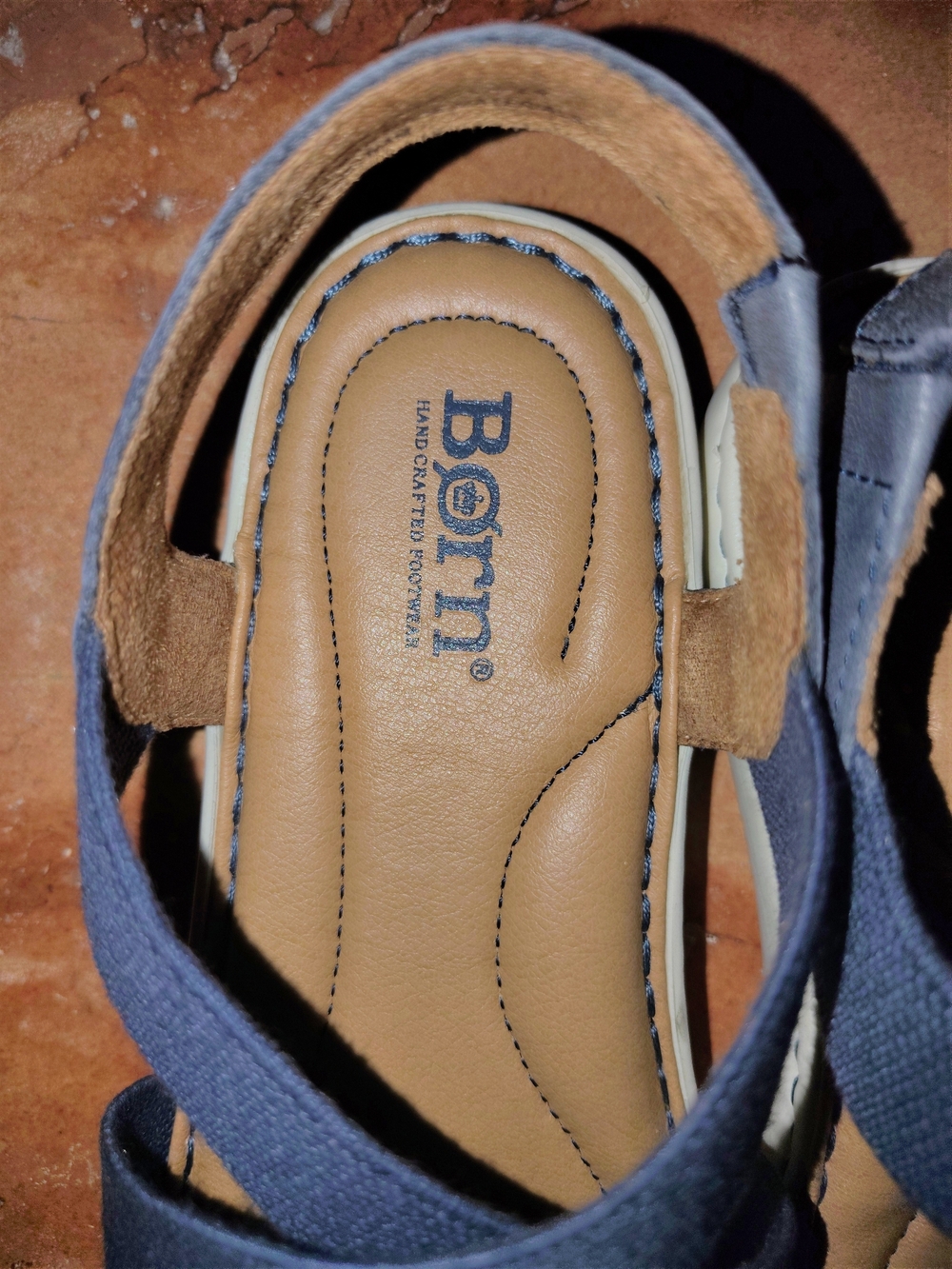 Born Women's Navy Crisscross Strap Sandals Size 6M - Picture 3 of 5